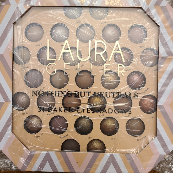 LAURA GELLER Nothing But Neutrals Eyeshadow Palette - Picture 2 of 3